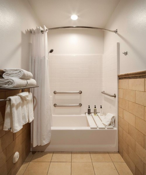Ayres Hotel Chino Hills - image 44