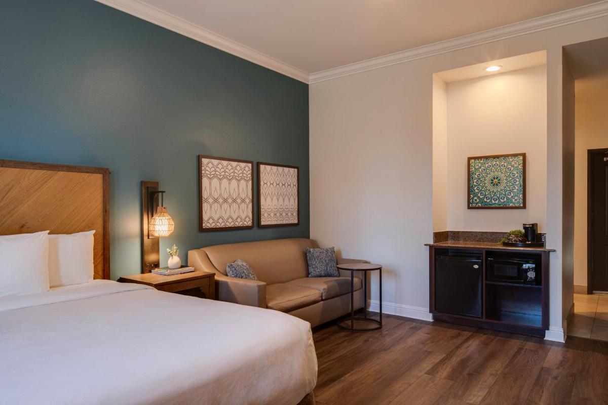 Ayres Hotel Chino Hills - image 7
