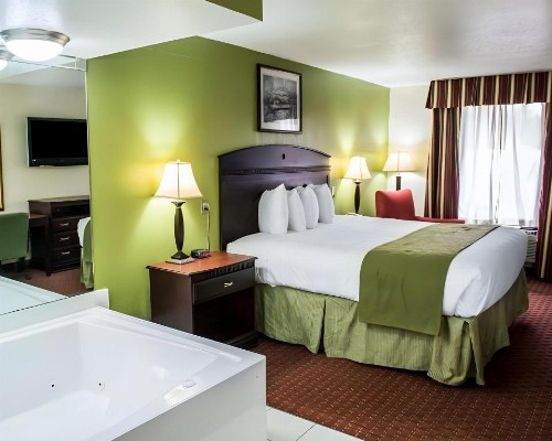 Quality Inn Chipley I-10 at Exit 120 - image 42