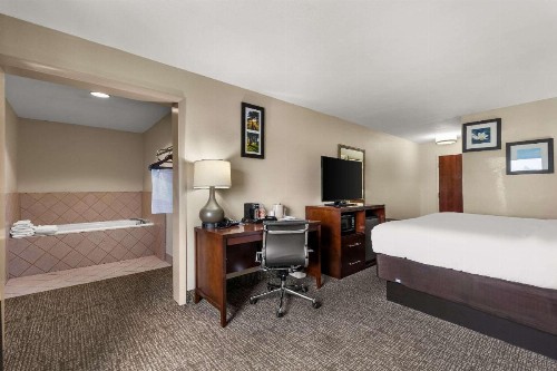 Comfort Inn & Suites Chipley I-10 - image 26