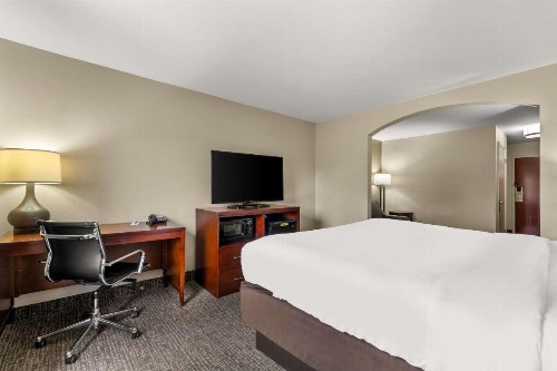Comfort Inn & Suites Chipley I-10 - image 30