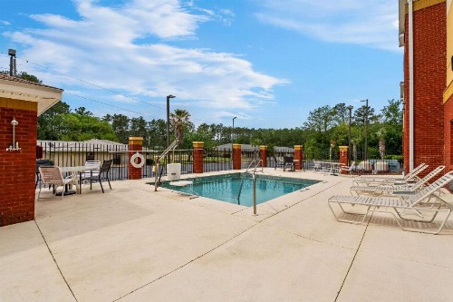 Comfort Inn & Suites Chipley I-10 - image 31