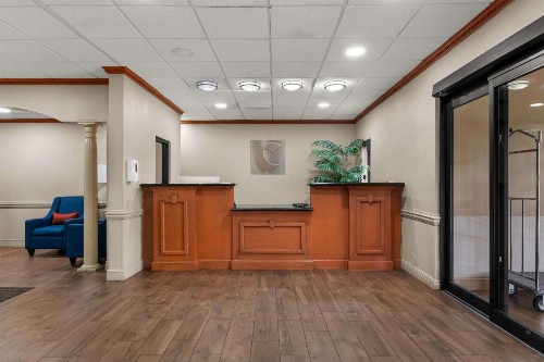 Comfort Inn & Suites Chipley I-10 - image 8