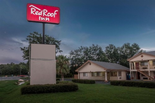 Red Roof Inn Chipley - image 2