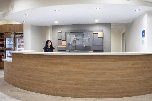 Holiday Inn Express & Suites Yosemite Park Area an IHG Hotel - image 35