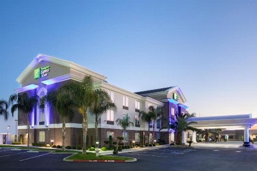 Holiday Inn Express & Suites Yosemite Park Area an IHG Hotel - image 37