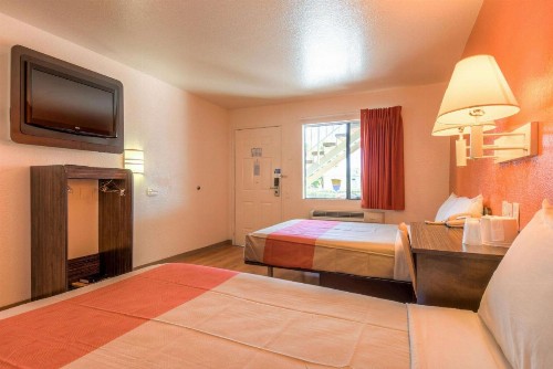 Motel 6-Chula Vista CA - San Diego - image 17