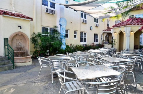 El Primero Boutique Hotel - image 7