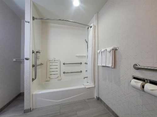 Holiday Inn Express San Diego South - Chula Vista an IHG Hotel - image 14