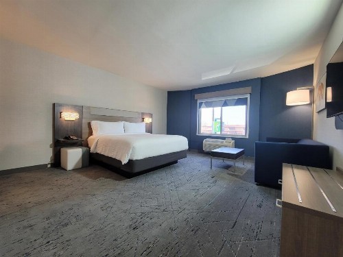 Holiday Inn Express San Diego South - Chula Vista an IHG Hotel - image 18