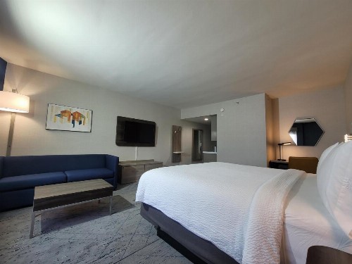 Holiday Inn Express San Diego South - Chula Vista an IHG Hotel - image 23