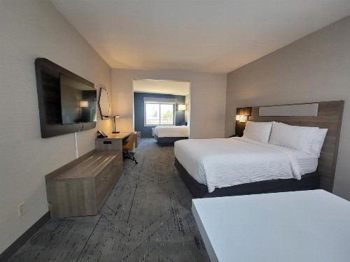Holiday Inn Express San Diego South - Chula Vista an IHG Hotel - image 25