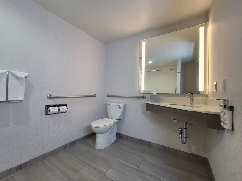 Holiday Inn Express San Diego South - Chula Vista an IHG Hotel - image 33