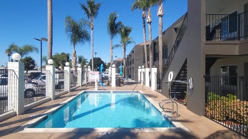 Days Inn by Wyndham San Diego Chula Vista South Bay - image 12