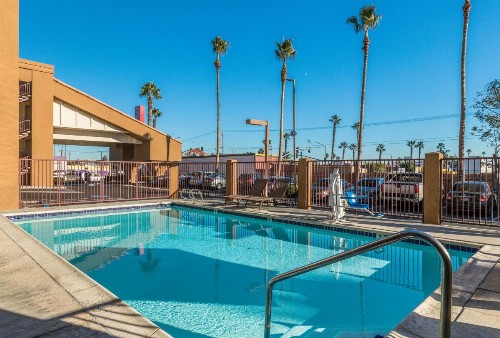 Red Roof Inn PLUS+ Chula Vista - image 10