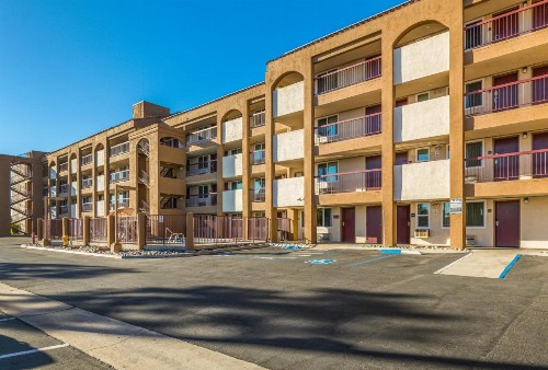 Red Roof Inn PLUS+ Chula Vista - image 2
