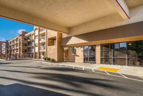 Red Roof Inn PLUS+ Chula Vista - image 4
