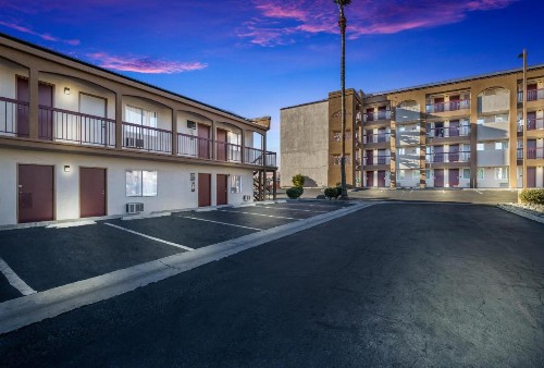 Red Roof Inn PLUS+ Chula Vista - image 7