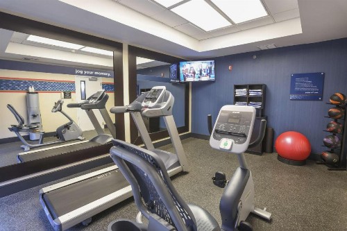 Hampton Inn Cincinnati Eastgate - image 10