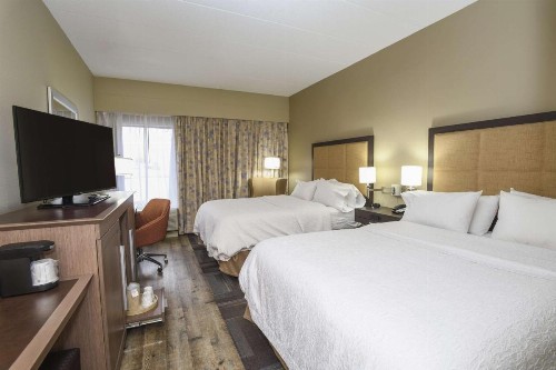 Hampton Inn Cincinnati Eastgate - image 11
