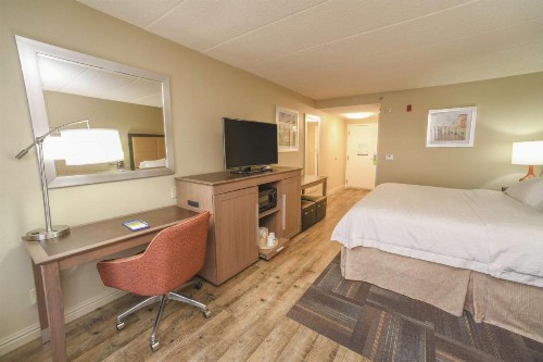 Hampton Inn Cincinnati Eastgate - image 16