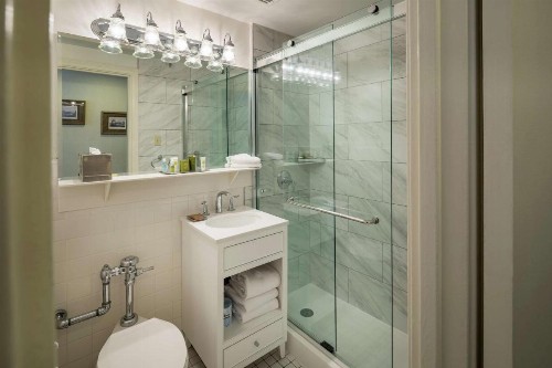 Hilton Cincinnati Netherland Plaza - image 13