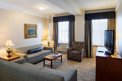 Hilton Cincinnati Netherland Plaza - image 20
