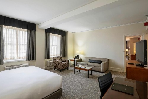 Hilton Cincinnati Netherland Plaza - image 24