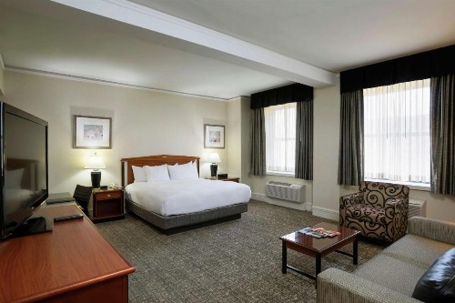 Hilton Cincinnati Netherland Plaza - image 34