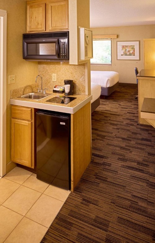 LivINN Hotel Cincinnati North/ Sharonville - image 28