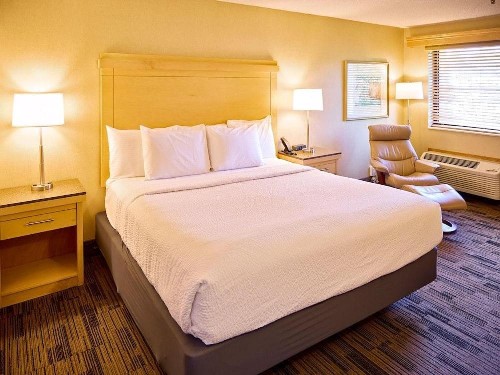 LivINN Hotel Cincinnati North/ Sharonville - image 31