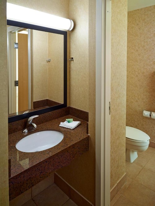 LivINN Hotel Cincinnati North/ Sharonville - image 33