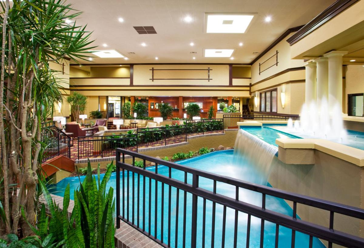 Holiday Inn Cincinnati-Eastgate an IHG Hotel - main image