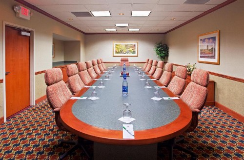 Holiday Inn Cincinnati-Eastgate an IHG Hotel - image 12
