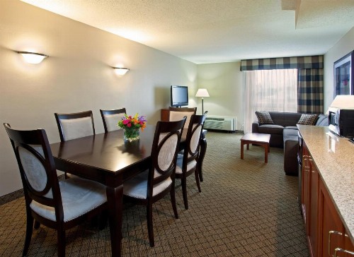 Holiday Inn Cincinnati-Eastgate an IHG Hotel - image 27