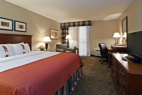 Holiday Inn Cincinnati-Eastgate an IHG Hotel - image 28