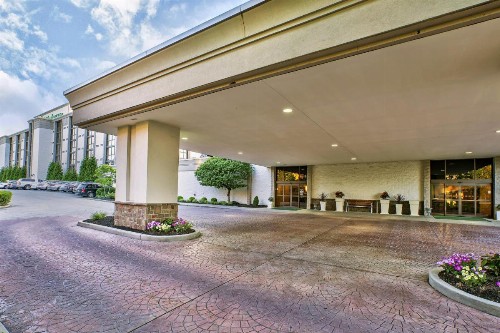 Holiday Inn Cincinnati-Eastgate an IHG Hotel - image 6