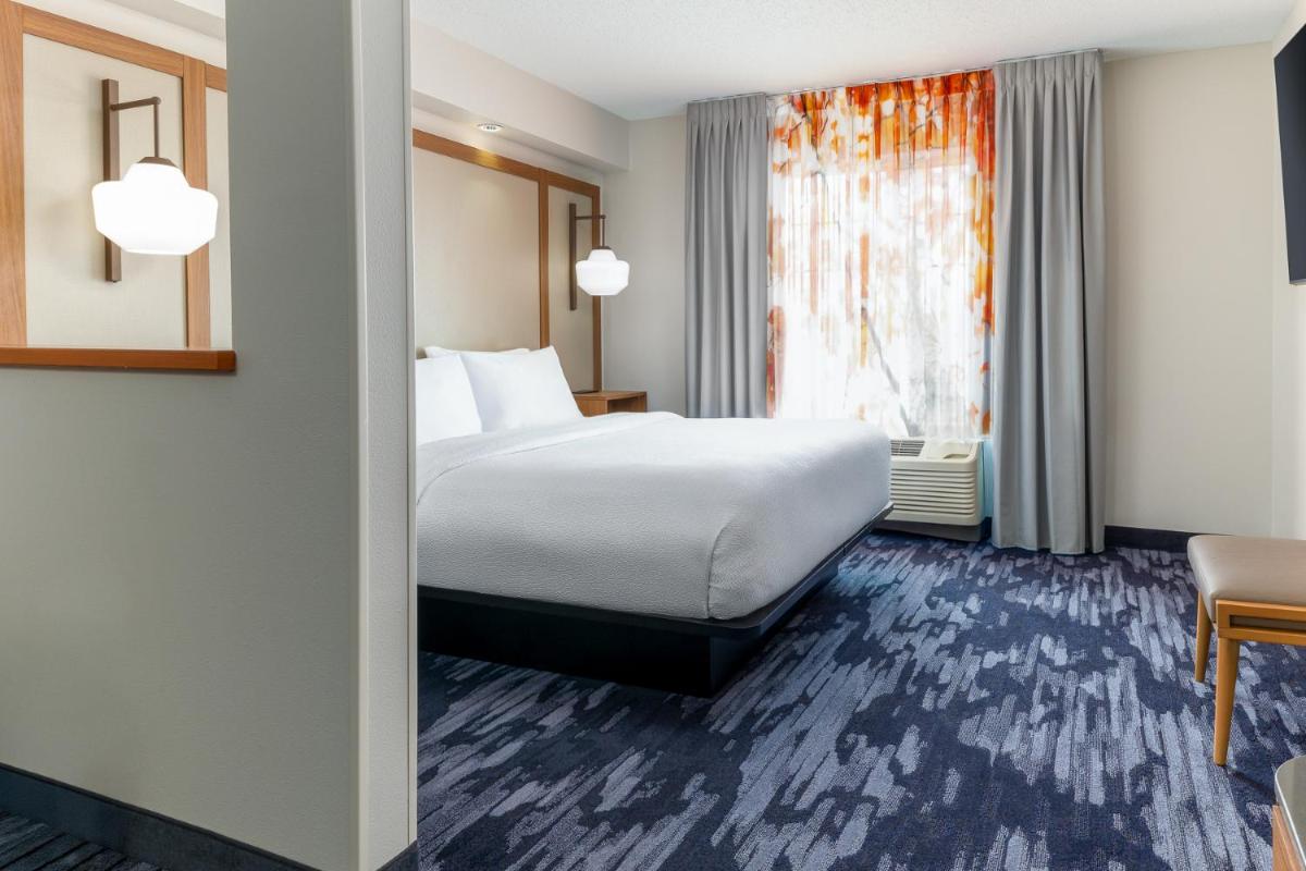 Fairfield Inn and Suites by Marriott Cincinnati Eastgate - image 3