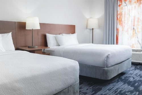 Fairfield Inn and Suites by Marriott Cincinnati Eastgate - image 7