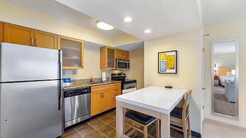 Sonesta ES Suites Cincinnati - Sharonville West - image 22