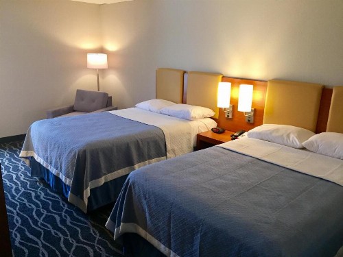 Days Inn & Suites by Wyndham Cincinnati North - image 13