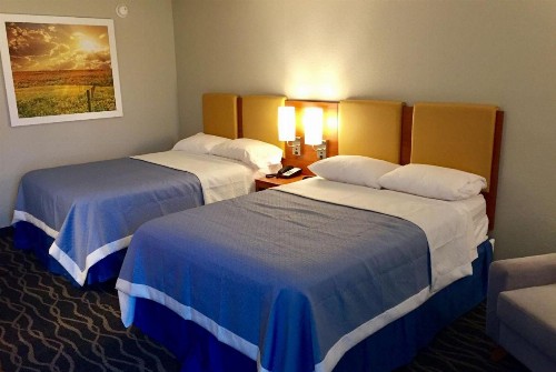 Days Inn & Suites by Wyndham Cincinnati North - image 16