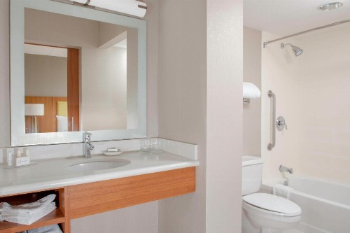 SpringHill Suites Cincinnati North Forest Park - image 11