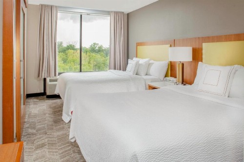 SpringHill Suites Cincinnati North Forest Park - image 8