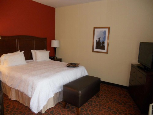 Hampton Inn & Suites Cincinnati / Uptown - University Area - image 22