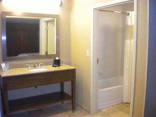 Hampton Inn & Suites Cincinnati / Uptown - University Area - image 27