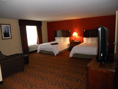 Hampton Inn & Suites Cincinnati / Uptown - University Area - image 30