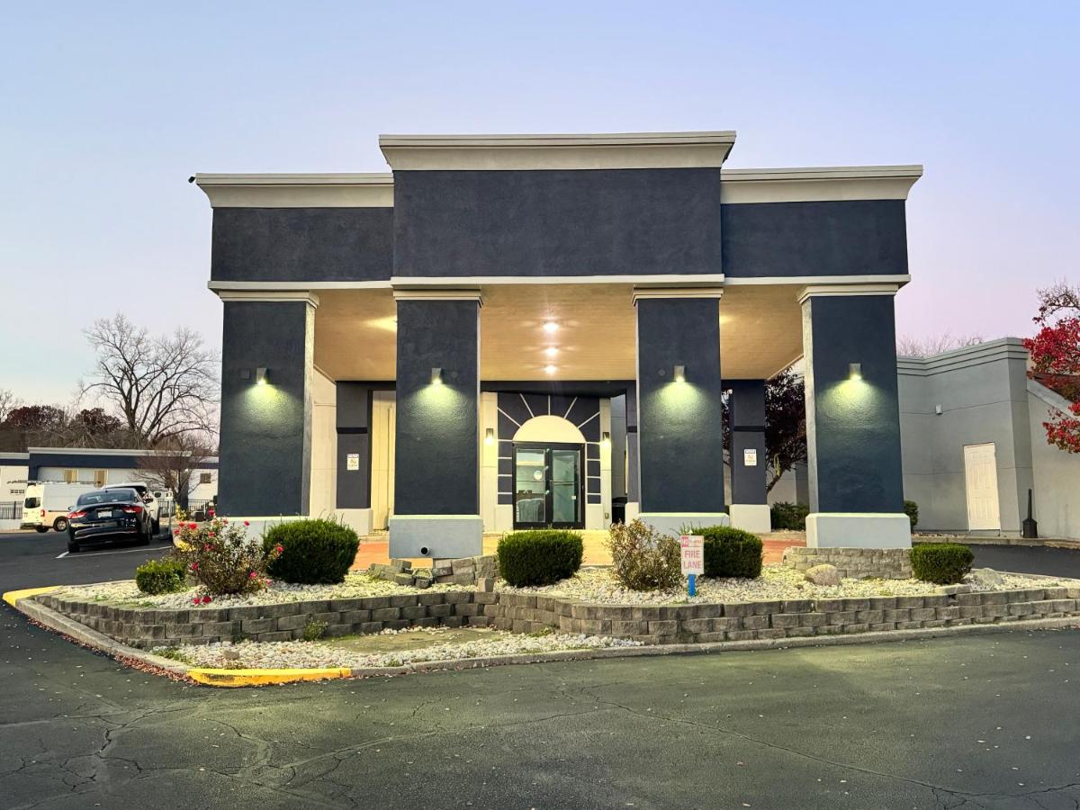 Quality Inn & Suites - main image