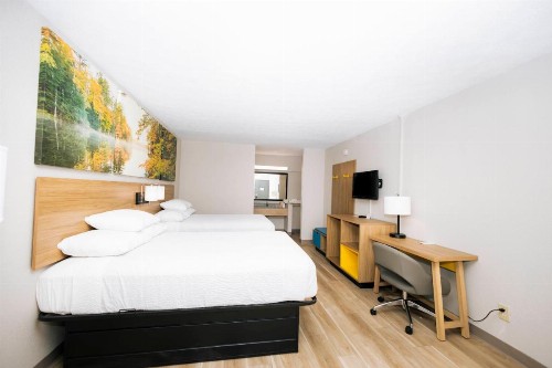 Days Inn by Wyndham Cincinnati East - image 27