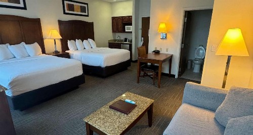 Best Western PLUS Hannaford Inn & Suites - image 10